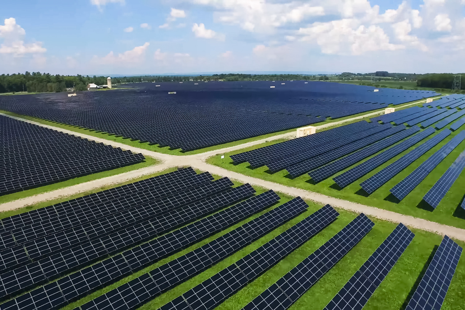 Gere sua própria energia e reduza<br> em até 95% sua conta de luz